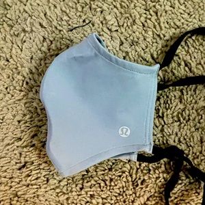 Lululemon mask nwot